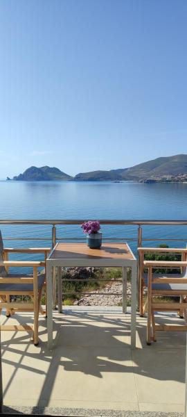 Theasis Limnos - 1st floor suite